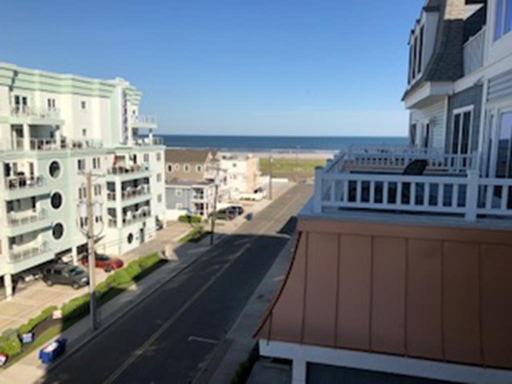 400 EAST MONTEREY AVENUE CASTLE BY THE SEA 501 WILDWOOD CREST